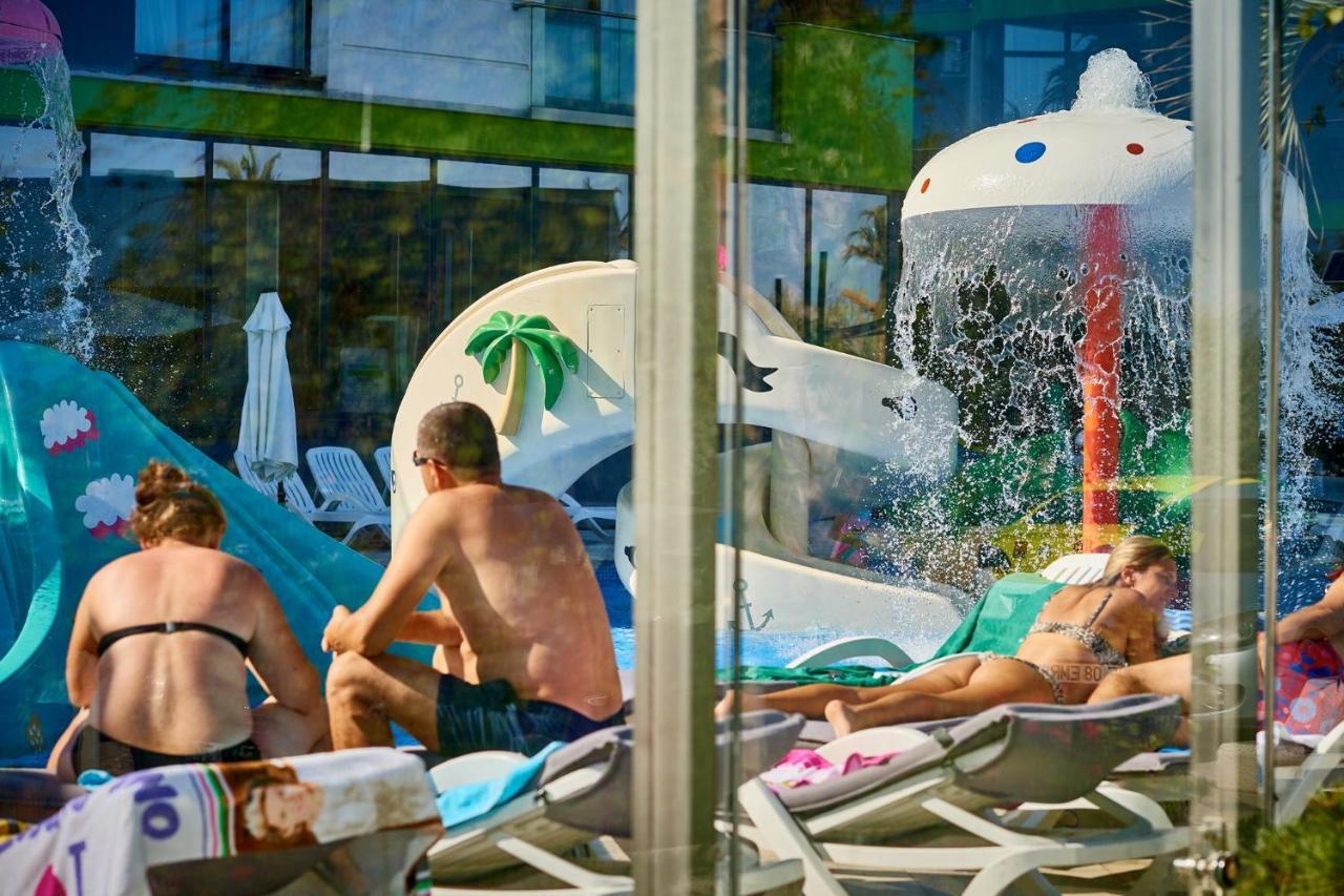 Sea Love Apt Spa N Pools Beach Resort Năvodari Exterior foto
